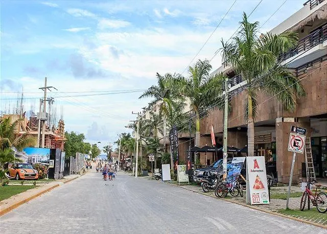 Magic Ph Steps From Mamitas Beach! Playa del Carmen Apartment