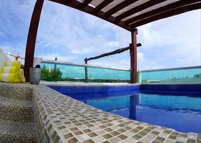 Magic Ph Steps From Mamitas Beach! Playa del Carmen Apartment